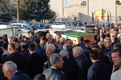 KAYSO Başkanı Mehmet Büyüksimitci’nin annesi son yolculuğuna uğurlandı