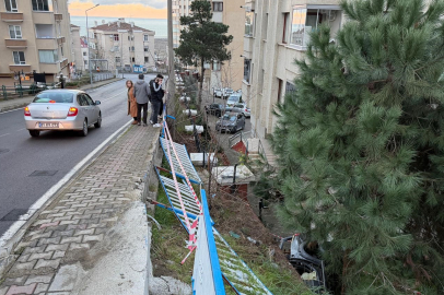 Trabzon'da kamyonet site bahçesine düştü: 2 yaralı