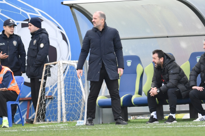 Bursaspor Başkanı Enes Çelik'ten Mustafa Er yorumu!