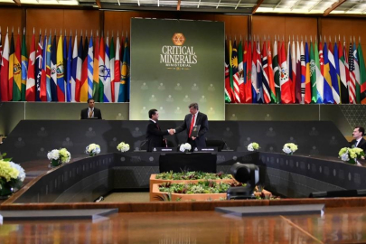 Özbekistan-ABD arasında kritik minerallerin madenciliğine ilişkin mutabakat zaptı imzalandı