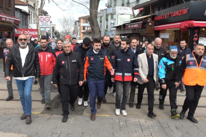 Bursa’da 6 Şubat şehitleri için sessiz yürüyüş