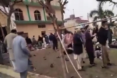 İslamabad'da cuma namazı sırasında patlama: En az 15 kişi hayatını kaybetti