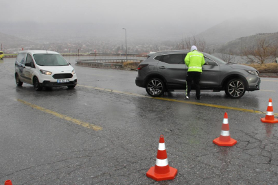 Kayseri-Malatya kara yolu ulaşıma kapatıldı