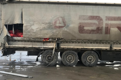 Konya'da tır ile kamyonet çarpıştı: 1 yaralı