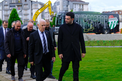 Mustafa Bozbey, Bursaspor’u ziyaret etti