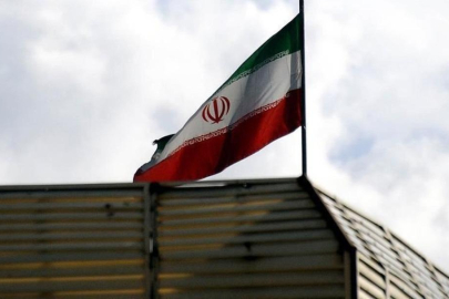 Savaşın ayak sesleri: Görüşmeye saatler kala ABD'den şoke eden çağrı! 'İran'ı terk edin!'