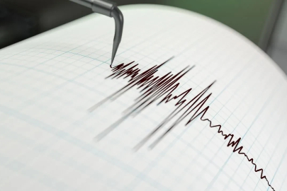 Balıkesir'de 4 büyüklüğünde deprem! Bursa'dan da hissedildi...