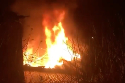 Bursa'da 2 katlı binada yangın!