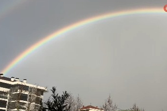 Bursa'da görsel şölen! Gökkuşağı büyüledi