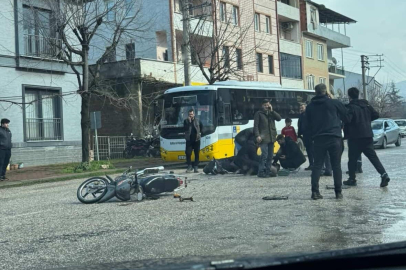 Bursa'da motosikletler kafa kafaya çarpıştı! Yaralılar var...