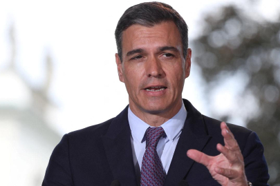 İspanya Başbakanı Sanchez, sosyal medya ve patronlarına karşı 5 maddelik önlem açıkladı