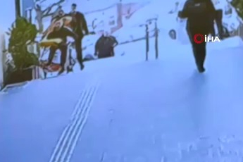 Bursa Adliyesi'ne silahı böyle sokmuş! Kanlı saldırıda 2 kişi ölmüş, 1 uzman çavuş şehit olmuştu...