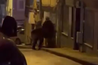 Bursa'da komşuların çöp tartışması kamerada!