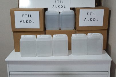 Bursa'da sahte alkol operasyonu: 135 litre etil alkol ele geçirildi