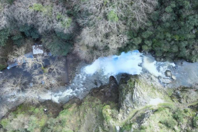 Bursa'da  yağmurlar, Sudüşen Şelalesi'ne hayat verdi