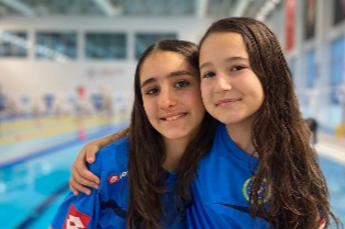 Bursalı paralimpik yüzücüler milli takıma girmek için kulaç atıyor