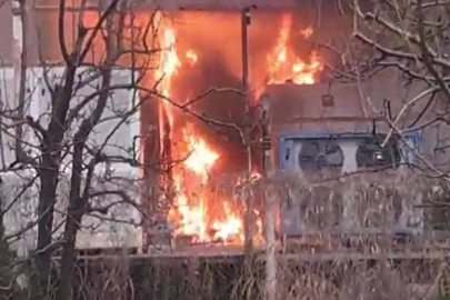 Sakarya'da soğuk hava deposunda çıkan yangın söndürüldü