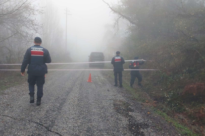 Sinop Türkeli'de heyelan nedeniyle köy yolu ulaşıma kapandı