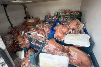 Van'da sağlık ve sevk belgeleri bulunmayan 200 tavuk ele geçirildi