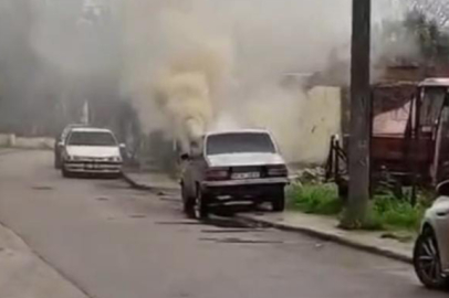 Bursa’da park halindeki otomobil alev alev yandı