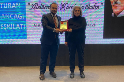 Bursa Yenişehir Belediye Başkanı Ercan Özel'e 'Yılın En Başarılı Belediye Başkanı' ödülü