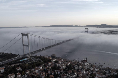 İstanbul Boğazı'nda gemi trafiği askıya alındı