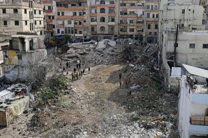 Lübnan'da çöken binalarda can kaybı 15'e yükseldi