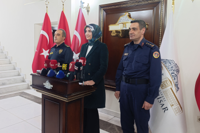 Afyonkarahisar'da DEAŞ'a yönelik operasyonda 7 kişi gözaltına alındı