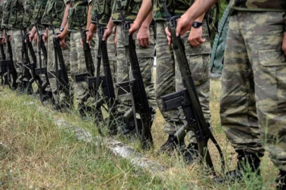 Ak Parti'li vekilden askerlik sisteminde düzenleme sinyali