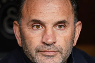 Okan Buruk ters köşeye yatıracak!