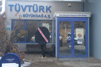 Tunceli'de TÜVTÜRK'e siyah çelenk bırakıldı