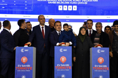 "Yüzyılın Konut Projesi" kapsamında Bilecik'te kuralar çekildi