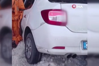 Bursa Uludağ yolunda korkutan kaza! Yaralılar var...