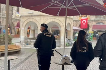 Bursa'da UNESCO mirası Kozahan'da masa krizi