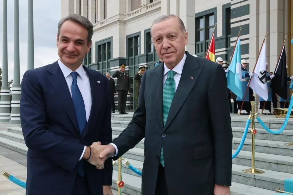 Cumhurbaşkanı Erdoğan Yunanistan Başbakanı Miçotakis ile görüştü: Ege ve Akdeniz sorunları için kritik vurgu