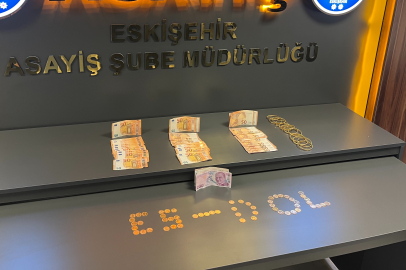 Eskişehir'de polis ve savcı yalanıyla dolandırıcılık yapan 3 şüpheliden 2'si tutuklandı