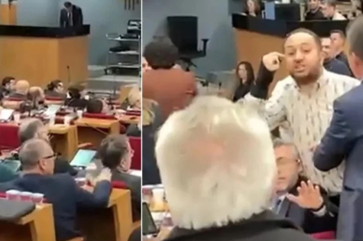 İzmir Büyükşehir Meclisi'nde 'Akın Gürlek' krizi: Meclis 'tatil' edildi