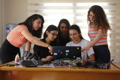 Kadın üniversite öğrencisi oranı yükselmeye devam ediyor