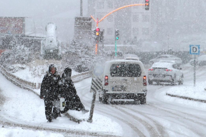 Meteoroloji'den yoğun kar ve sağanak uyarısı
