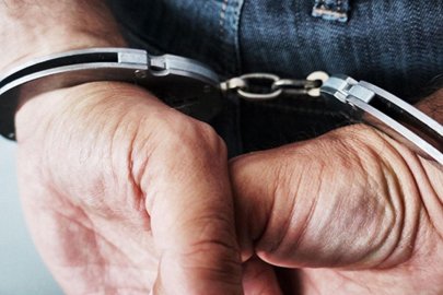 "Rüşvet" soruşturmasında 2 doktor tutuklandı