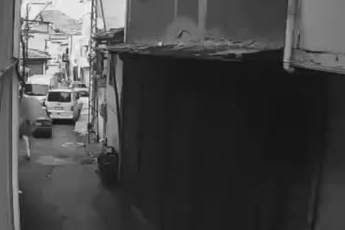 Afyonkarahisar'da gece yarısı girdiği dolmuş ve evi soyan şahıs tutuklandı