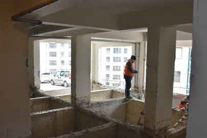 Bursa’da devrim niteliğinde yöntem! Binalar yıkılmadan zemin kayaya dönüştürülüyor...