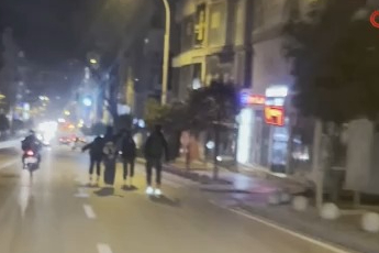 Bursa’da patenli gençlerin tehlikeli yolculuğu