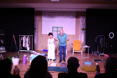 Bursa Osmangazi Belediyesi &nbsp;sanatseverleri tiyatroyla buluşturdu