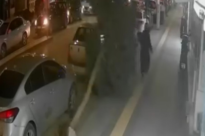 Tokat'ta fırtına ağacı devirdi, vatandaş saniyelerle kurtuldu