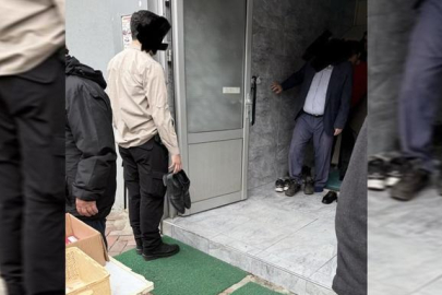 Karabük'te tepki çeken görüntü! Kaymakam, polise ayakkabısını taşıttıççç