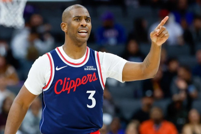 NBA efsanelerinden Chris Paul 40 yaşında emekli oldu