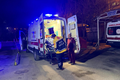 Adıyaman'da şarampole devrilen pikaptaki 5 kişi yaralandı