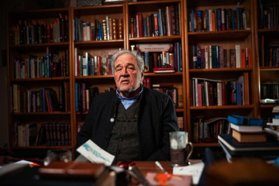 İlber Ortaylı: TOKİ yapıları gibi fırlama binaların Bursa'nın manzarasını, trafiğini ve havasını bozduğuna hiç şüphe yok