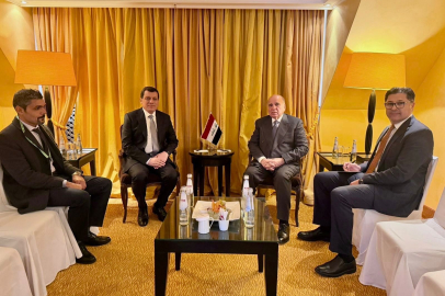 Irak Dışişleri Bakanı Hüseyin, SDG elebaşı Abdi ile görüştü